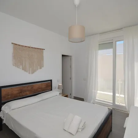 Villa Capistrano Blue 3 *